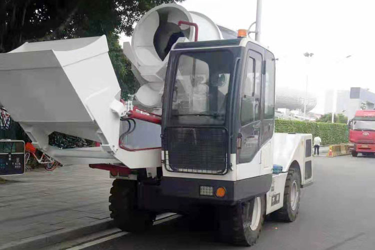 Definition, use and mixing capacity of concrete automatic loading mixer